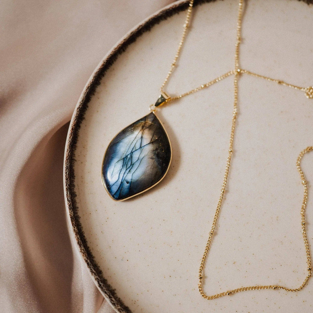 Balance Stone, Labradorite Pendant, Spiritual Protection