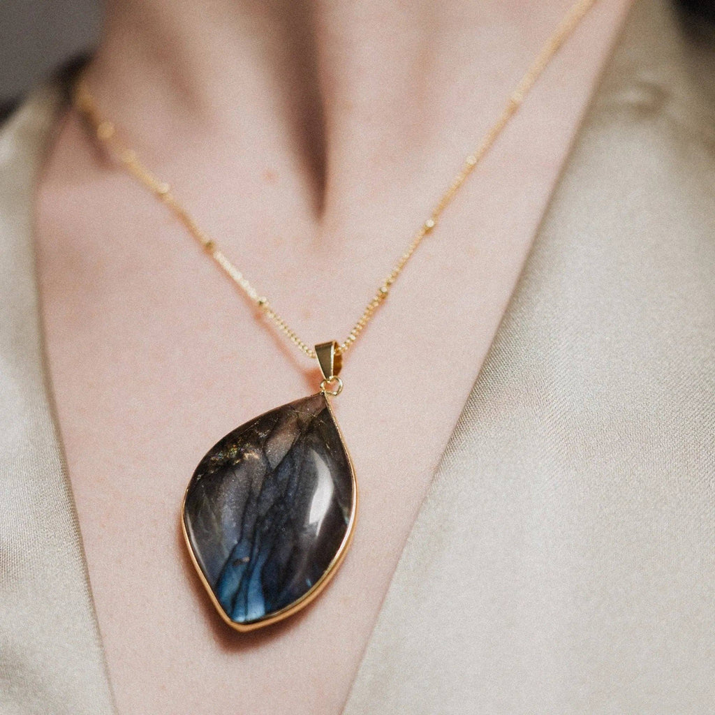 Balance Stone, Labradorite Pendant, Spiritual Protection