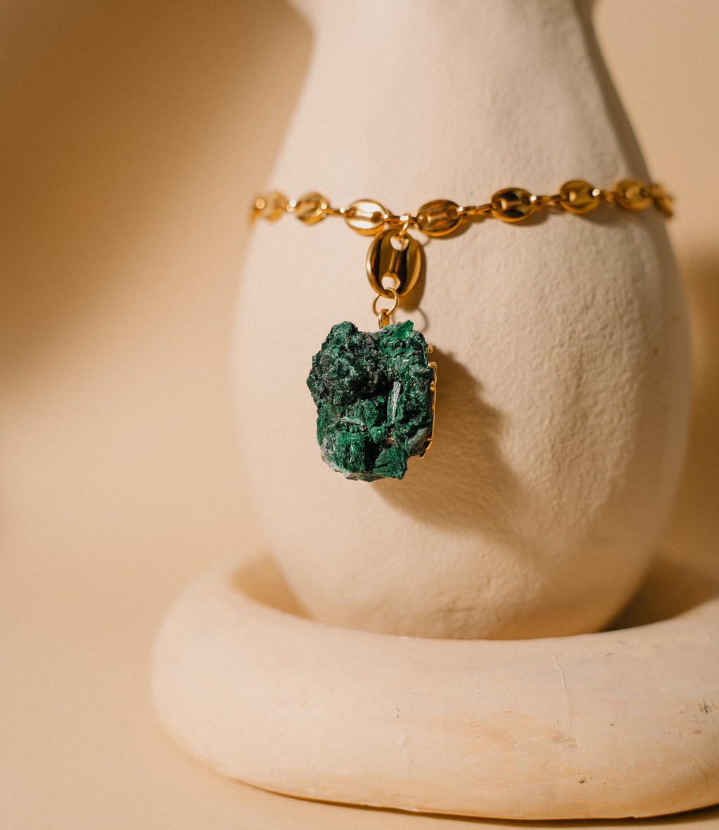 Handmade Malachite Necklace – Stone of Transformation
