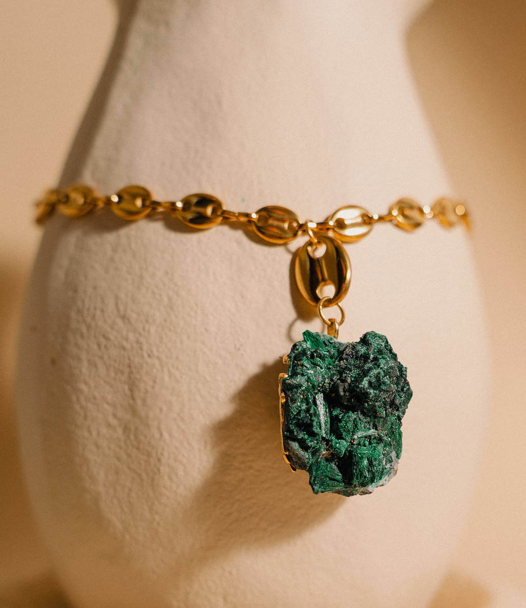 Handmade Malachite Necklace – Stone of Transformation