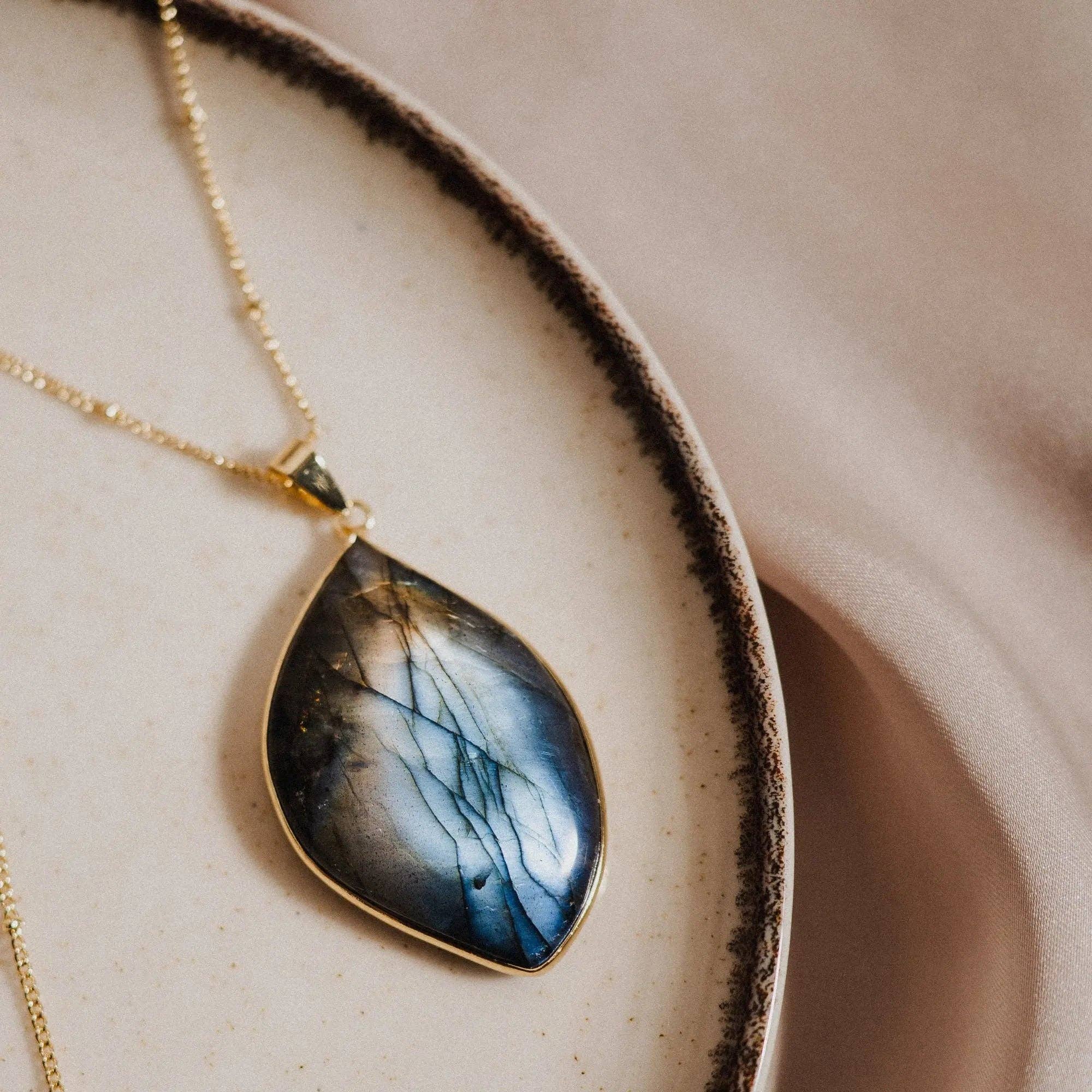Balance Stone, Labradorite Pendant, Spiritual Protection
