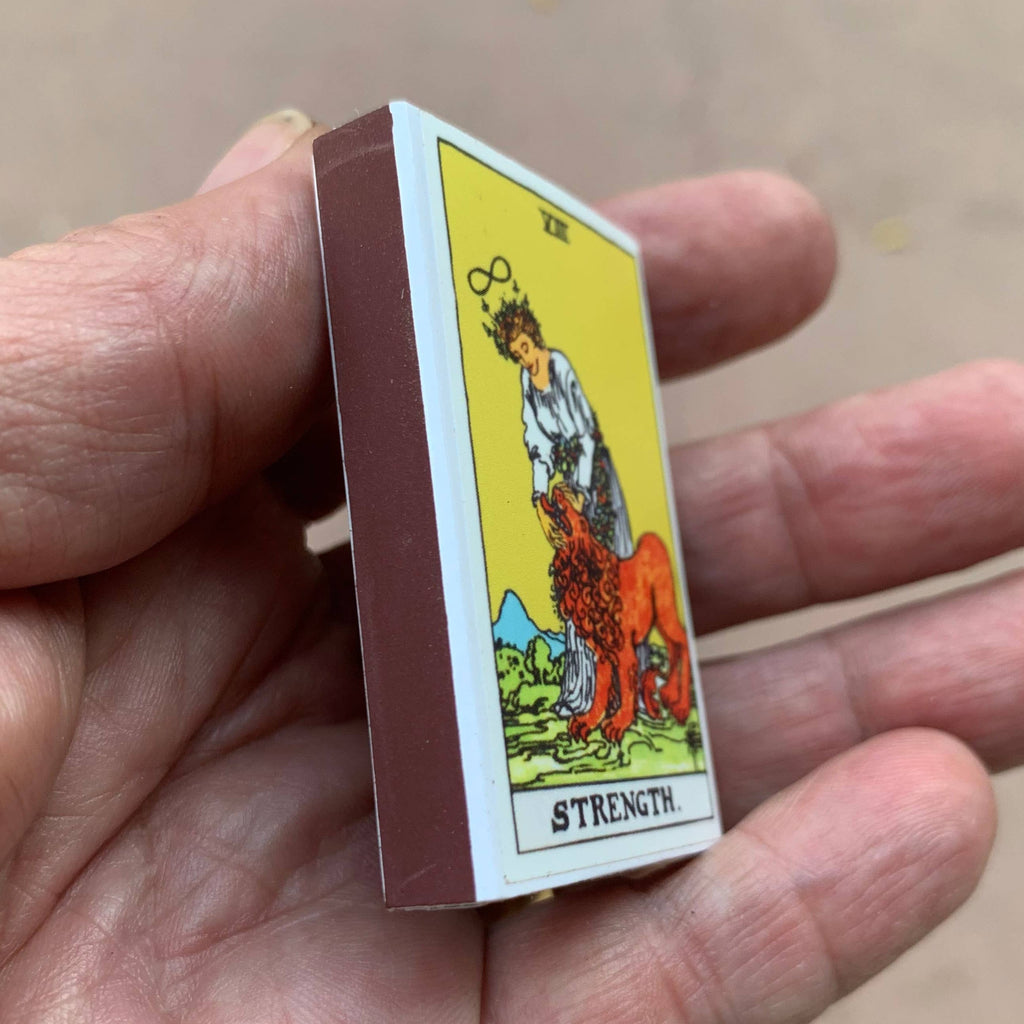 Tarot Matchbox - Strength • Accessories for your Candles