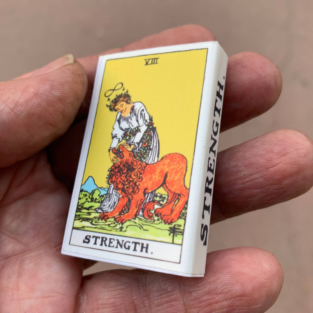 Tarot Matchbox - Strength • Accessories for your Candles
