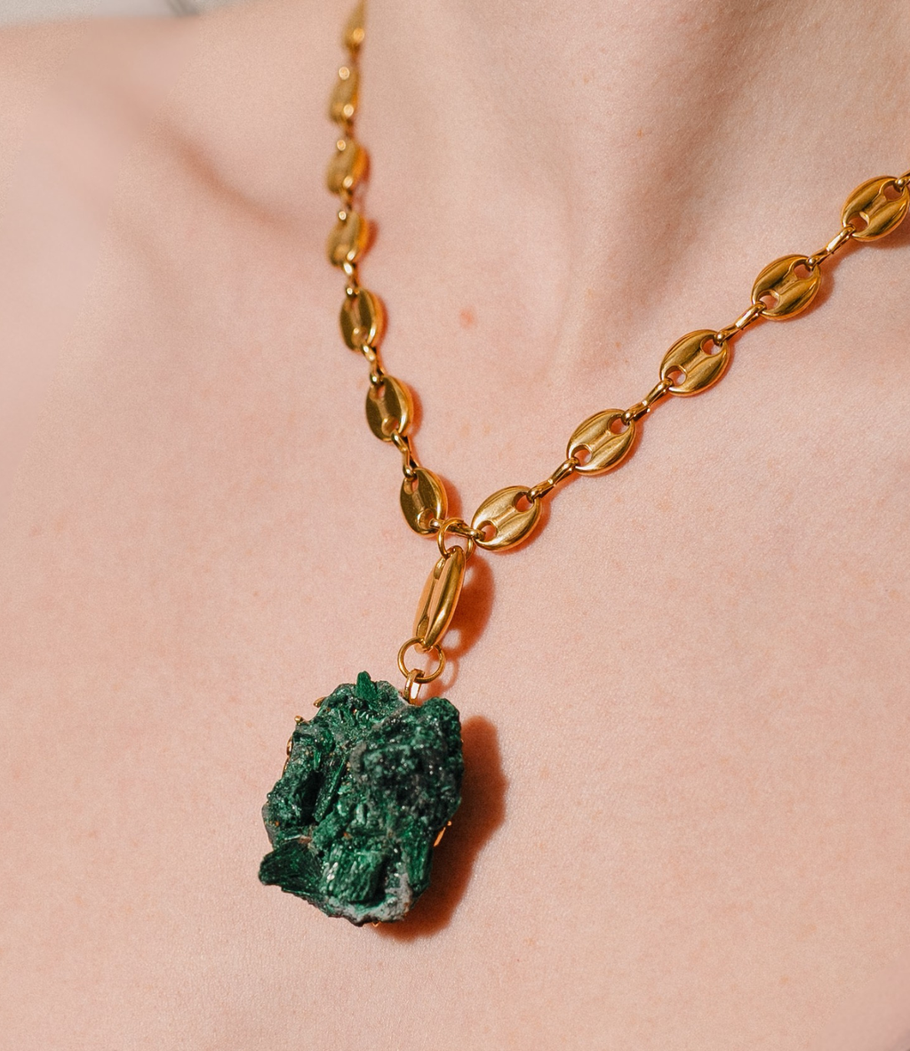 Handmade Malachite Necklace – Stone of Transformation